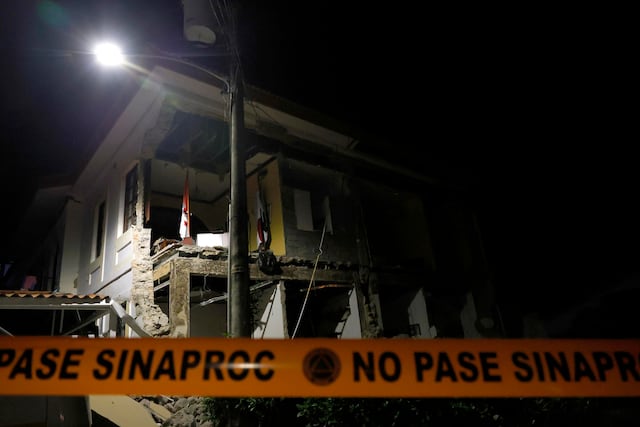 Adrenalina, vigilancia y pacientes en la calle por el terremoto de magnitud 7.7 en Panamá