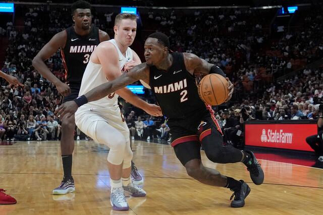 Heat arrolla por 121-84 a Cavs