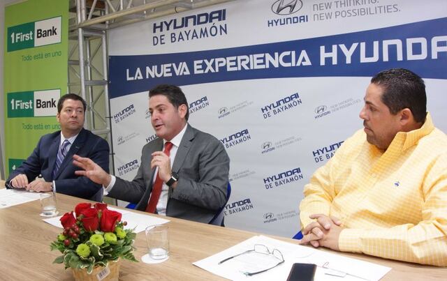 FirstBank anuncia expansión Grupo Automotriz Outumuro