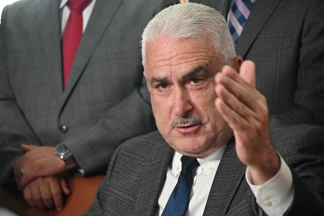 Thomas Rivera Schatz advierte sobre costo político de investigación a la secretaria de Vivienda