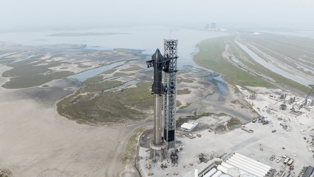 Cohete de SpaceX explota minutos después de su lanzamiento en Texas