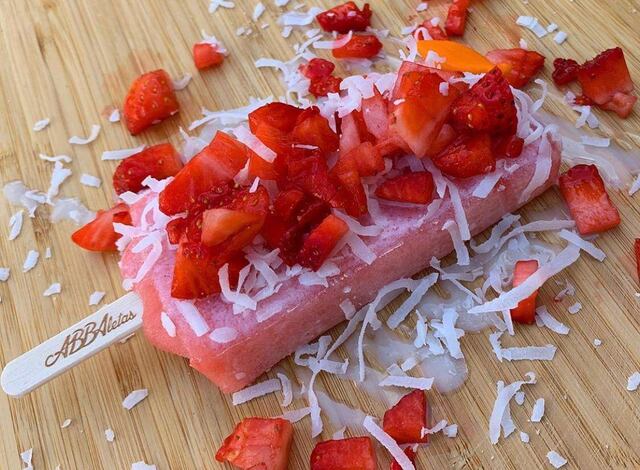 Boricuas hacen paletas con mensajes bíblicos