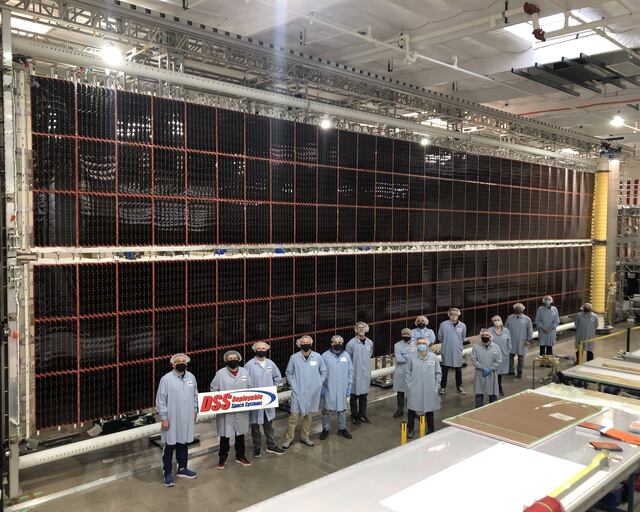NASA ultima nuevos paneles solares para la Estación Espacial