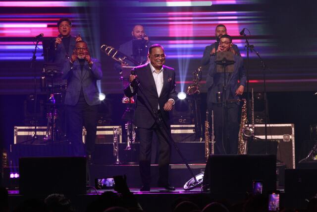 Éxito total concierto de Gilberto Santa Rosa en Washington