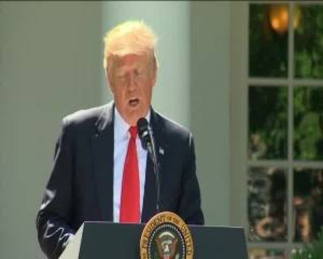 Congresista de Estados Unidos presentan la ley "Covfefe" para registrar los tuits de Trump
