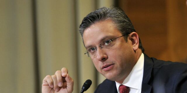 Gobernador comienza a ceder para bajar tasa del IVA