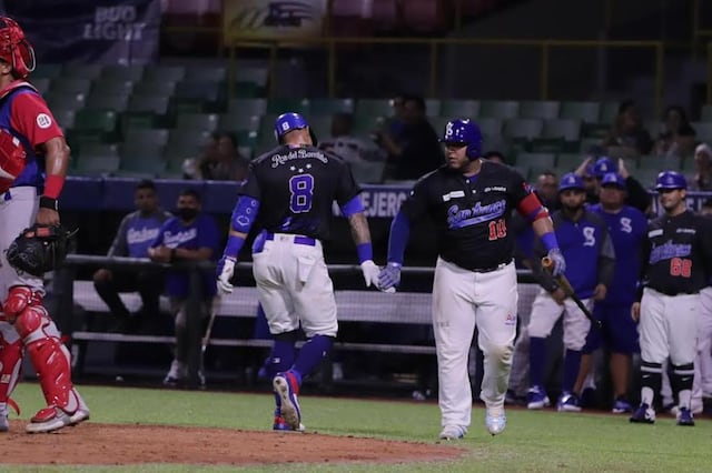 Cangrejeros de Santurce firman a Andrés Eduardo Machado y Pedro León