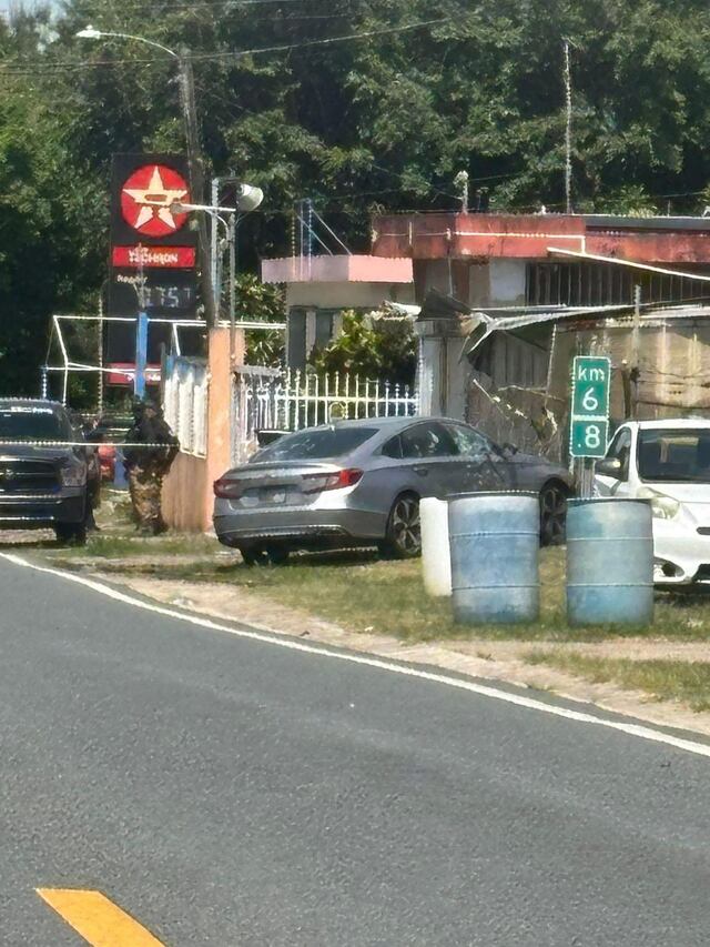ACTUALIZACIÓN | Identifican cuerpos de doble asesinato cerca de una gasolinera en Vega Baja