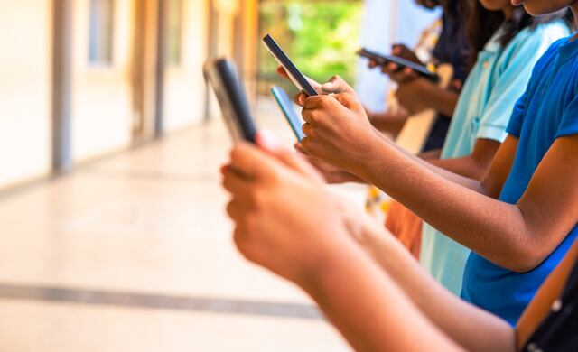 Indonesia prohíbe el acceso a redes sociales para menores de 16 años