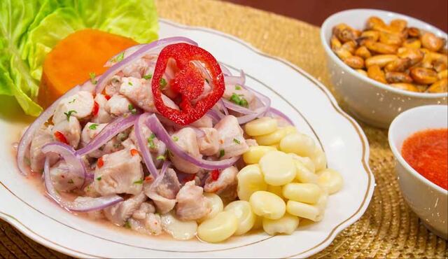 CELEBRACIÓN DEL CIERRE DEL BICENTENARIO DE LA INDEPENDENCIA DEL PERÚ CON CENA DE GALA