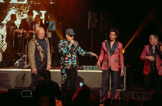 Jossie Esteban, Ringo y La Patrulla celebraron anoche su 45 aniversario en la isla