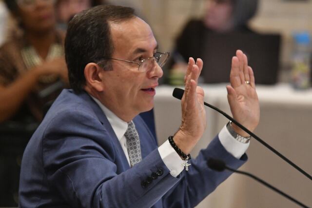 Presidente del Colegio de Médicos confirma que fue entrevistado por las autoridades federales