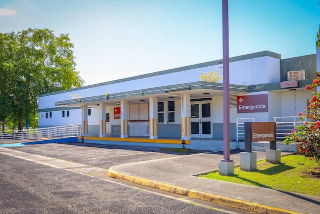 Investigan condiciones del antiguo Centro de Salud Familiar en Rincón