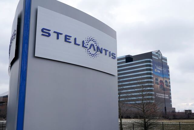 Stellantis retira más de 32,000 Jeep Wrangler híbridos por posible riesgo de incendio