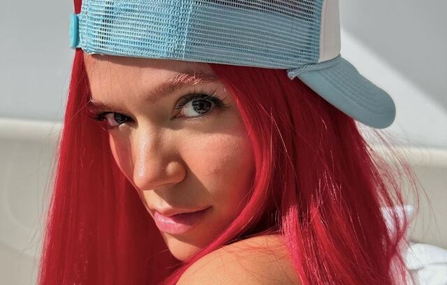 Karol G revela la portada de su nuevo álbum
