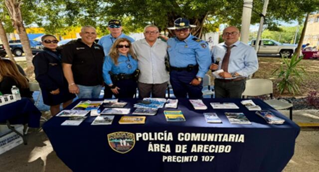 Policía participa en feria de salud y seguridad en Arecibo