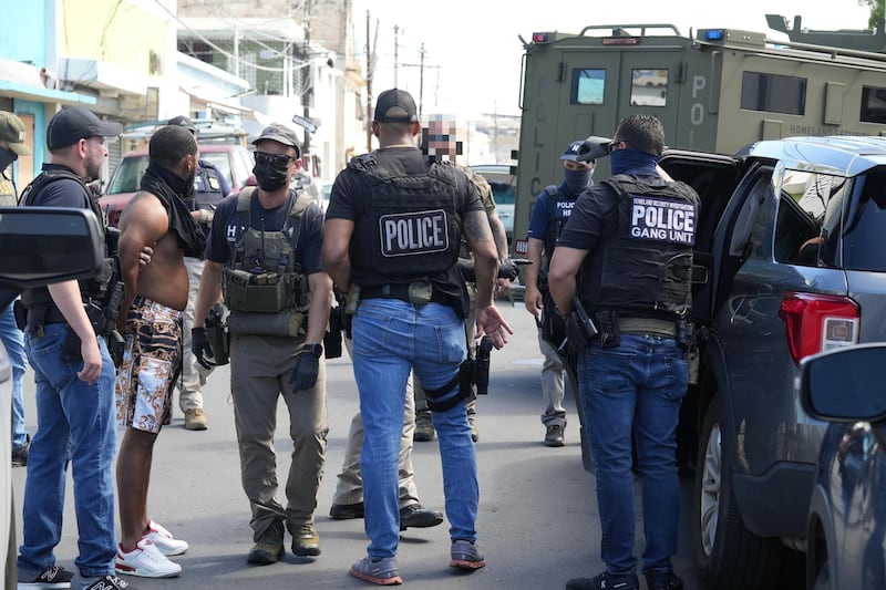 Las autoridades federales realizaron un operativo contra inmigrantes sin estatus legal en Puerto Rico.