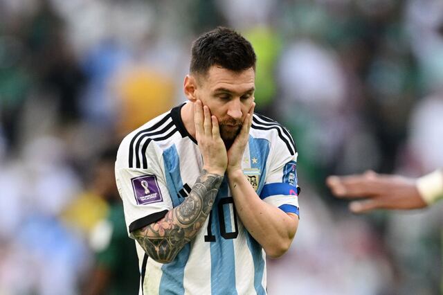 Argentina debuta con derrota ante Arabia Saudita