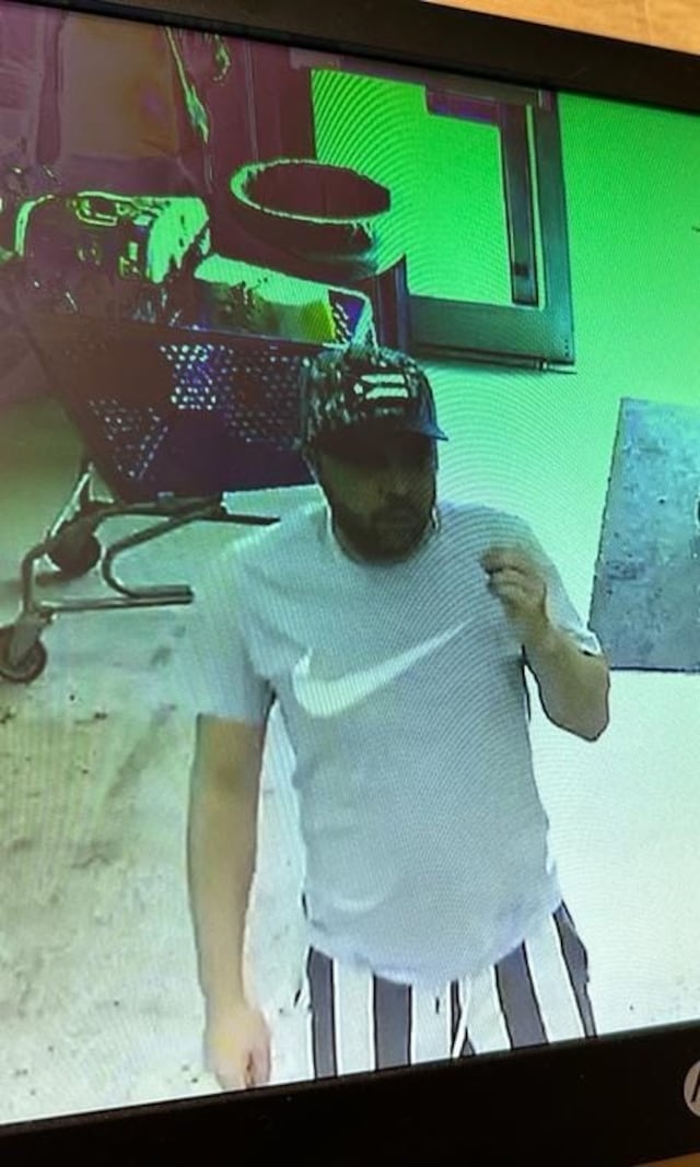 Los buscan: Policía alerta que están de vuelta en la Isla los rumanos dedicados a clonar tarjetas
