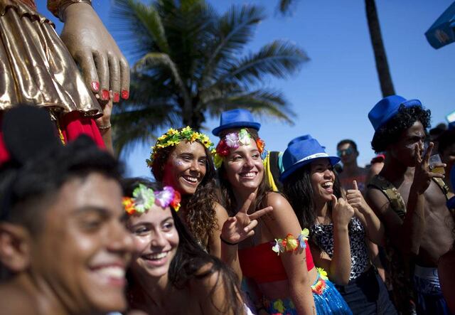 Carnaval de Río se convierte en fiesta callejera 'lowcost'