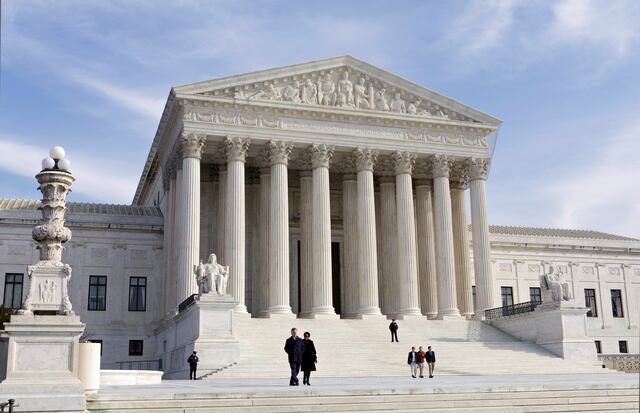 Supremo de EEUU impide a Florida hacer cumplir ley antidrag