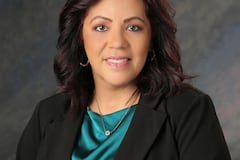 Alcaldesa de Kissimmee se declara no culpable de cargos de hurto y fraude