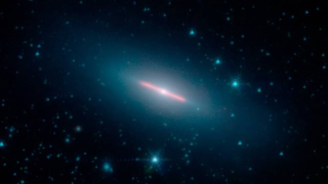 Telescopio de la NASA divisa nueva galaxia lateral