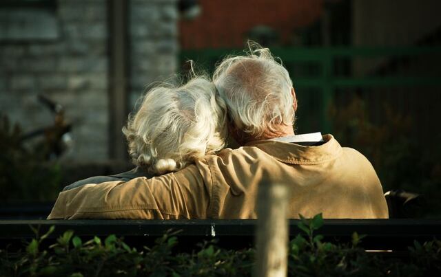 Pareja de ancianos pide eutanasia