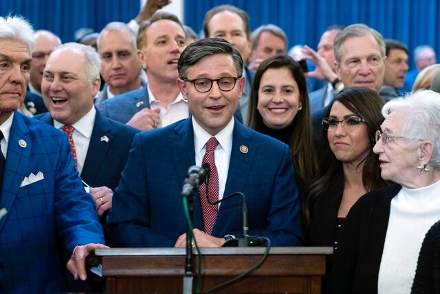 Eligen a Mike Johnson como nuevo presidente de la Cámara de Representantes de Estados Unidos