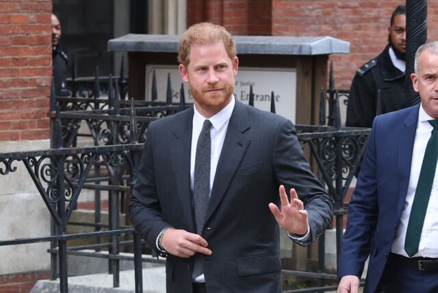 Príncipe Harry gana disputa legal contra medios de comunicación británicos