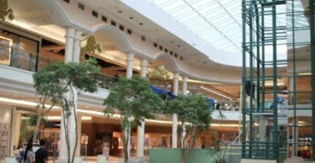 Plaza del Caribe anuncia cierre por falta de servicio eléctrico