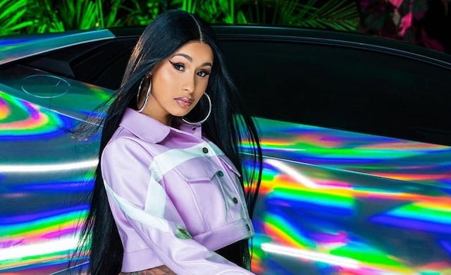 Furiosa Cardi B insulta a joven que no la reconoce