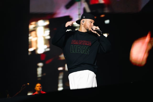 Residente pide libertad para Palestina en concierto multitudinario en México