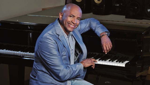 Sergio George fusiona la salsa con la música urbana en nuevo sencillo