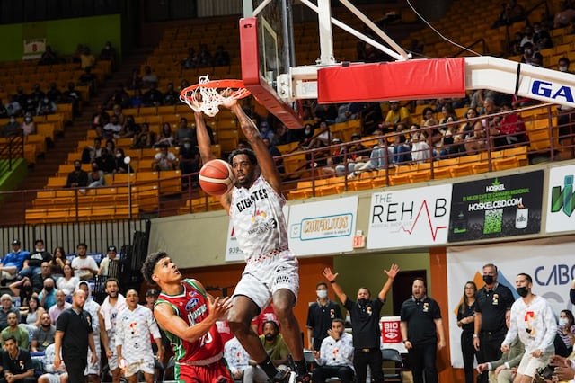 Gigantes de Carolina caen ante los Indios de Mayagüez