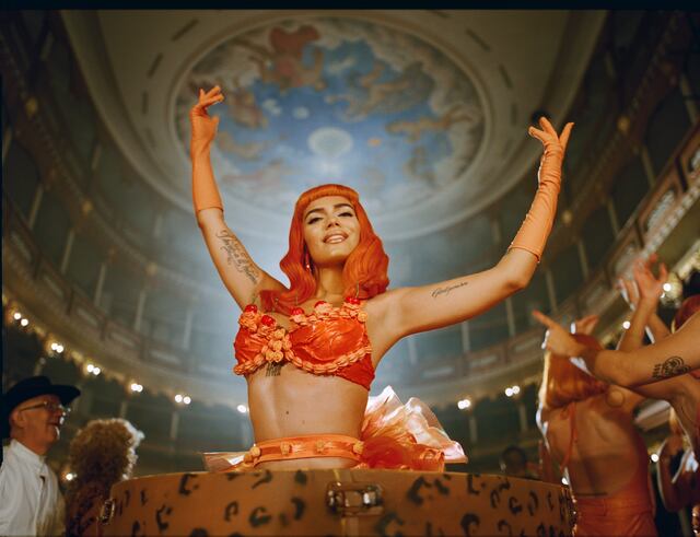 Karol G estrena en YouTube la versión completa de “La PremiEre”