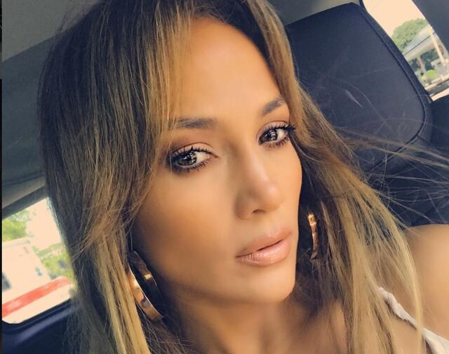 Publicación de JLo tras muerte de mamá de Marc Anthony genera polémica