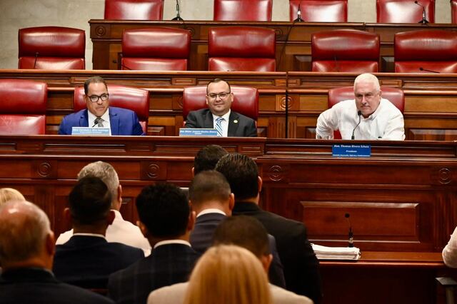 Senado evalúa nombramientos para secretario de Vivienda y Procuradora del Paciente