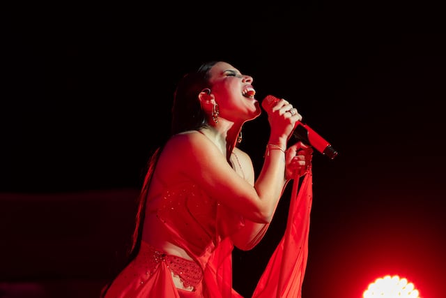 Zhamira Zambrano llena Bellas Artes en Santurce con su gira “Curita para el corazón”