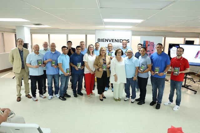 Confinados publican el libro “Todos tenemos una historia que contar”