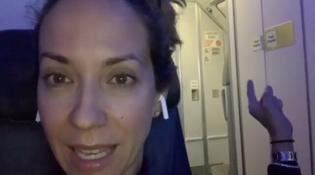 ¡No pudo dormir! Alexandra Fuentes se vaciló viajar al lado del baño en avión