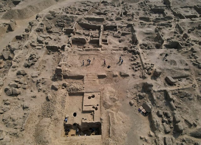 Arqueólogos encuentran textil de hace 3,800 años