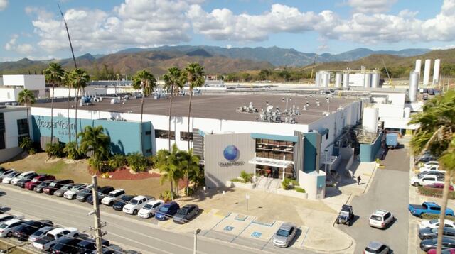 Anuncian expansión de CooperVision en Juana Díaz