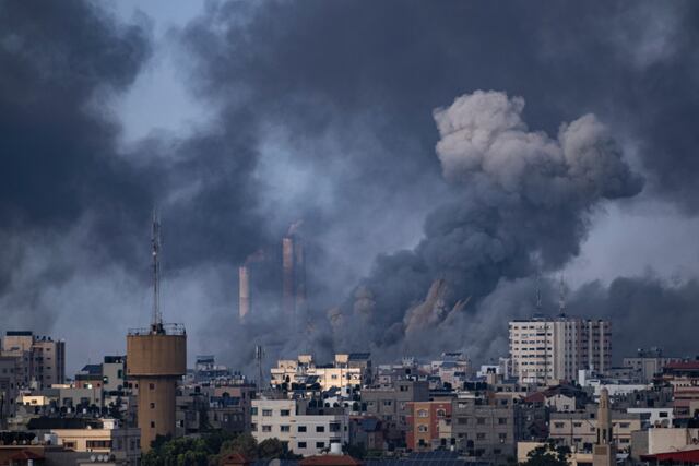 Palestinos aseguran que los civiles están pagando el precio de los bombardeos de Israel contra Gaza