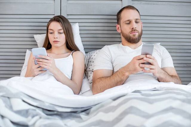Estudio: 1 de cada 8 millennials pierde su virginidad después de los 26 años
