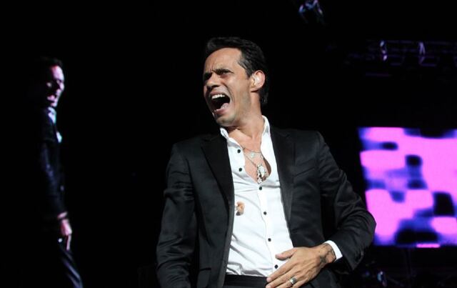 Marc Anthony deleita a los boricuas con espectacular concierto