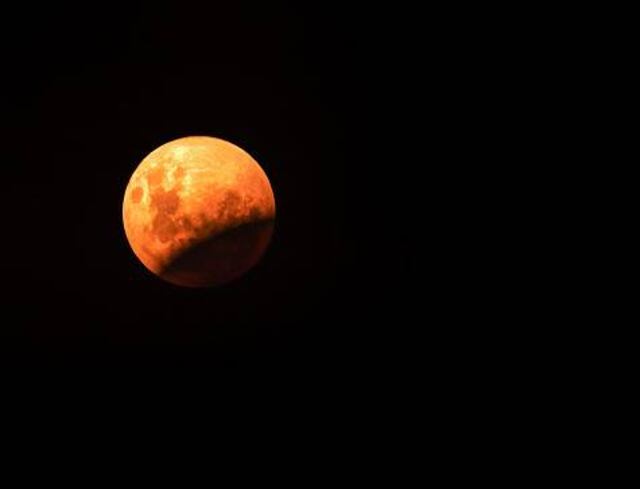 Luna sangrienta: El eclipse lunar más largo del siglo XXI se podrá ver la próxima semana