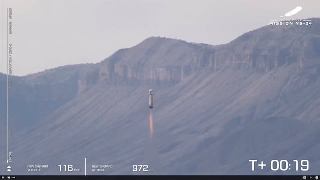 Blue Origin lanza con éxito cohete cargado de experimentos