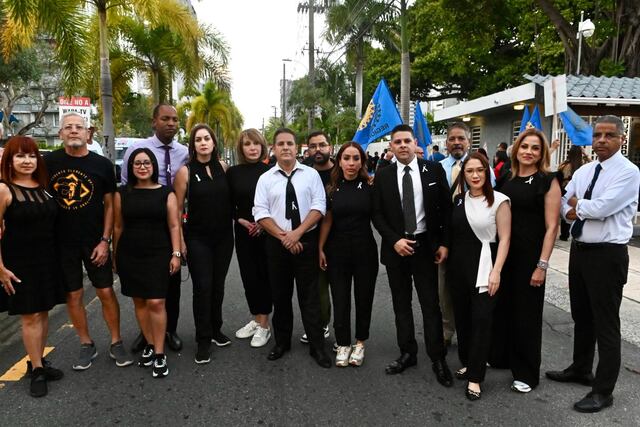 Periodistas de Noticentro realizan piquete frente a WAPA TV por “abusos” de la gerencia