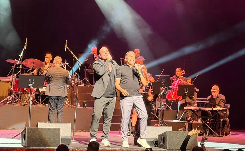 Eggie Figueroa y la Royal Symphony Orchestra en el Centro de Bellas Artes Luis A. Ferré, en Santurce en “Tributo Sinfónico a Franco De Vita” (Suministrada